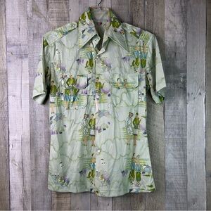 Joe Button Front Short Sleeve Ladies Vintage 70’s Print shirt w/2 Button Pockets